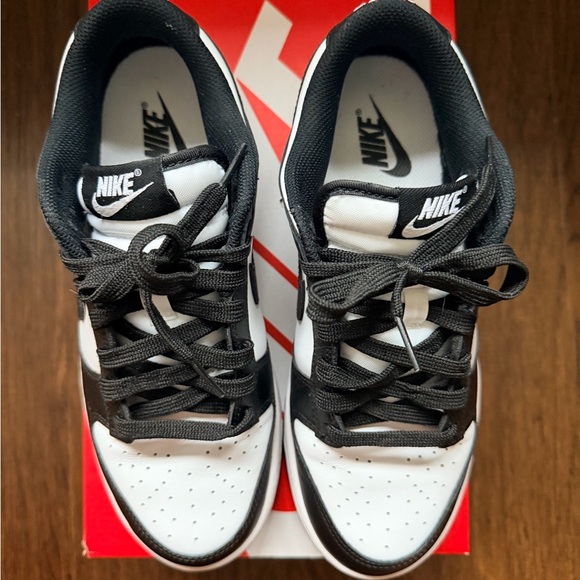 Nike Dunk Low - Picture 3 of 5